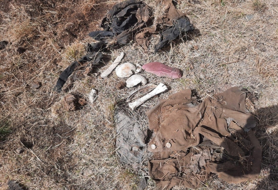 بدء التحقيق مع عظام بشرية وقطع ملابس عثر عليها بقرية زالار في محافظة كلبجار المحررة من الاحتلال الأرميني