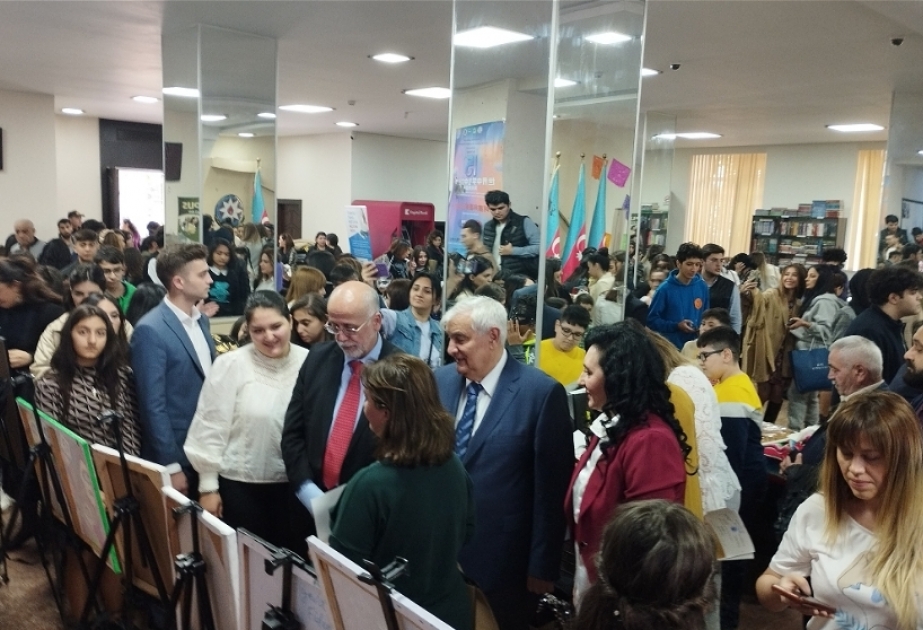 En la Universidad de Lenguas de Azerbaiyán se da gran importancia a la enseñanza de la lengua española