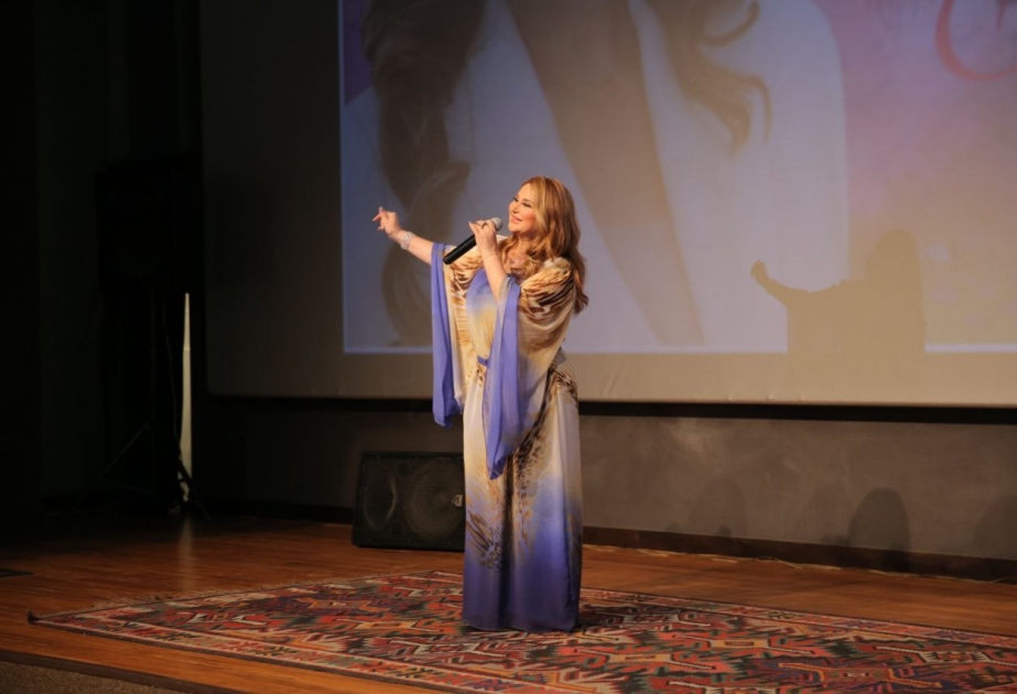 Xalq artisti Mələkxanım Eyubova ilə görüş keçirilib