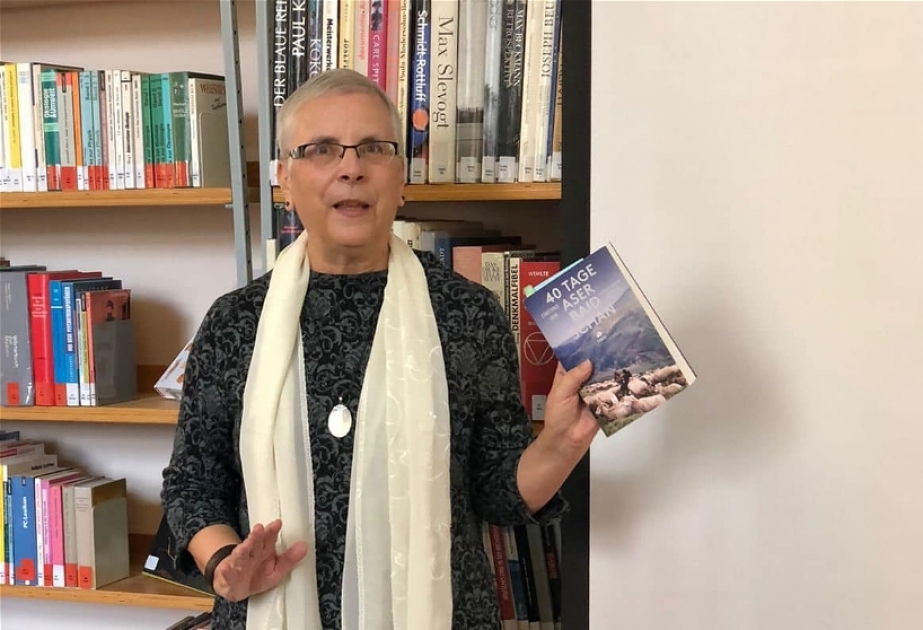 Состоялась презентация книги немецкой писательницы «40 дней в Азербайджане»