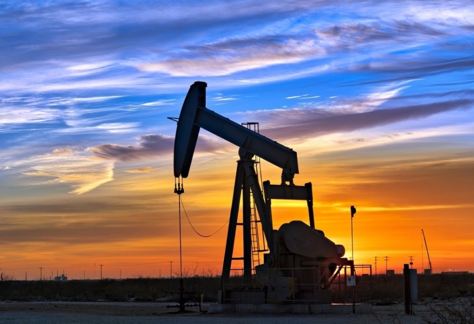 Azerbaijani oil price exceeds $99