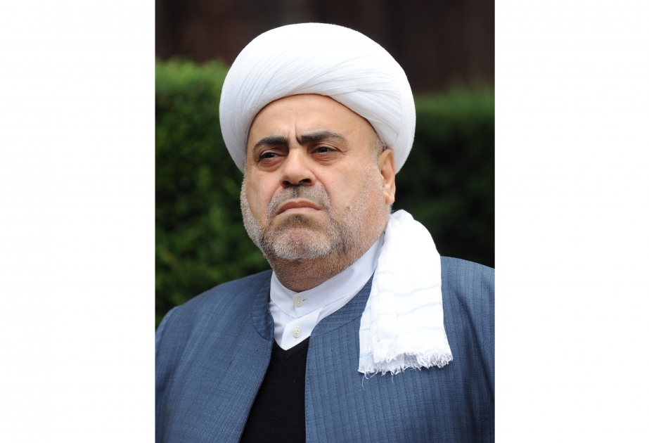 Шейх уль-ислам Аллахшукюр Пашазаде отбывает с визитом в Бахрейн