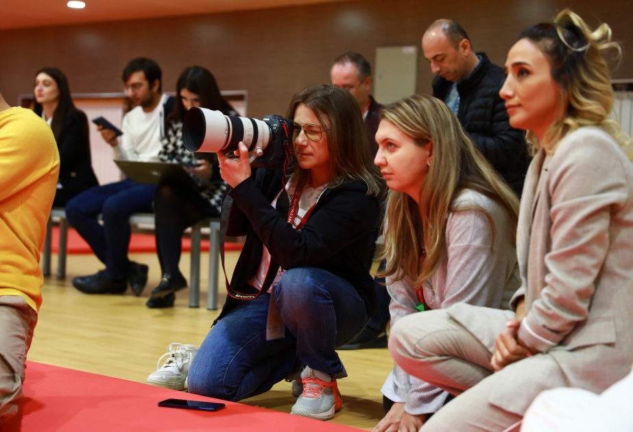 İdman fotoqrafları üçün beynəlxalq təlim keçirilib