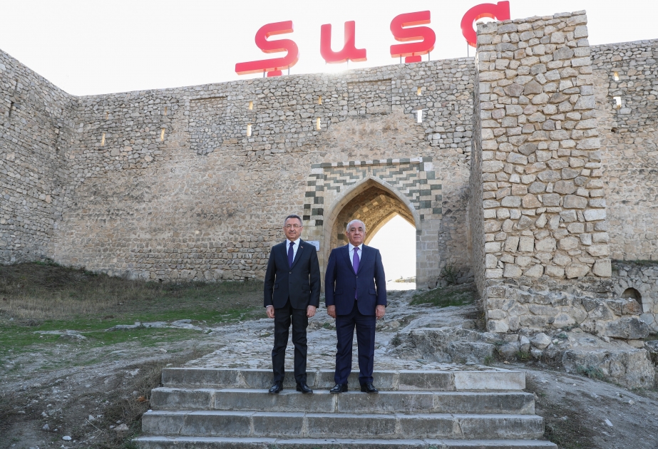 El Primer Ministro de Azerbaiyán y el Vicepresidente de Türkiye visitaron la ciudad de Shusha