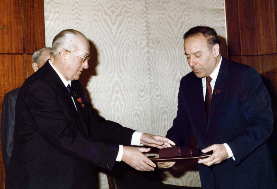 Мгновения жизни, подаренной народу: 1983-й год