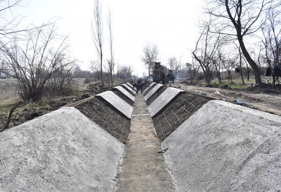 Xocavənd Suvarma Sistemləri İdarəsi tərəfindən yeni beton kanal çəkilir VİDEO   

