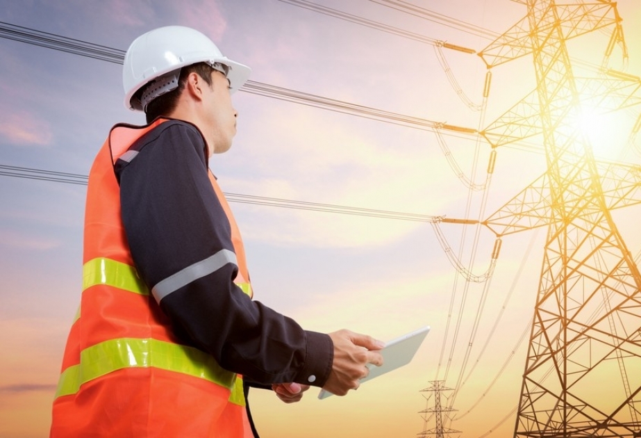 Oktyabrda elektrik təsərrüfatına cavabdeh 64 nəfərin peşə bilikləri yoxlanılıb