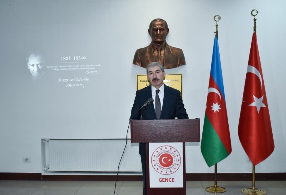 El Consulado General de Türkiye en Ganja conmemora a Mustafa Kemal Ataturk