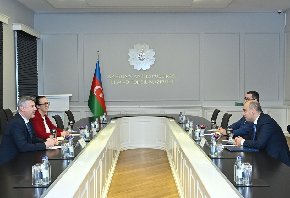 Azerbaijan, Hungary discuss prospects for cooperation in field of education