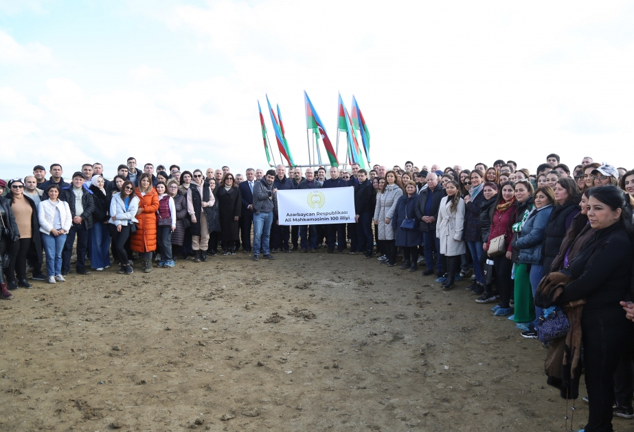Konstitusiya Günündə Ali Məhkəmənin yaradılmasının 100 illiyinə həsr olunan ağacəkmə aksiyası keçirilib