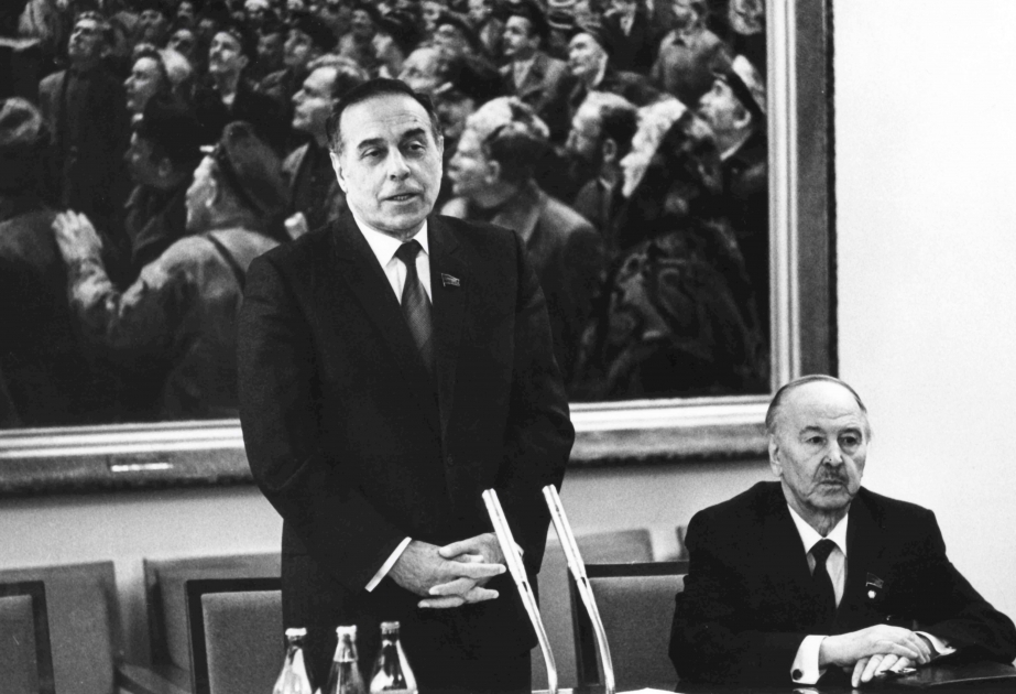 Xalqa bağışlanmış ömürdən anlar: 1986-cı il