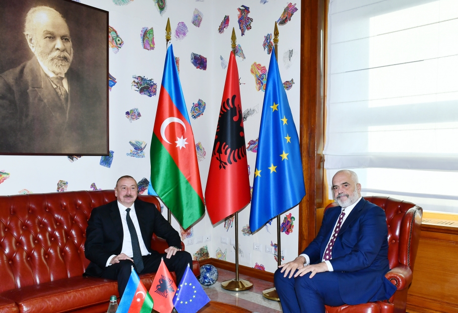 Azərbaycan Prezidenti İlham Əliyevin Albaniyanın Baş naziri Edi Rama ilə təkbətək görüşü olub YENİLƏNİB VİDEO
