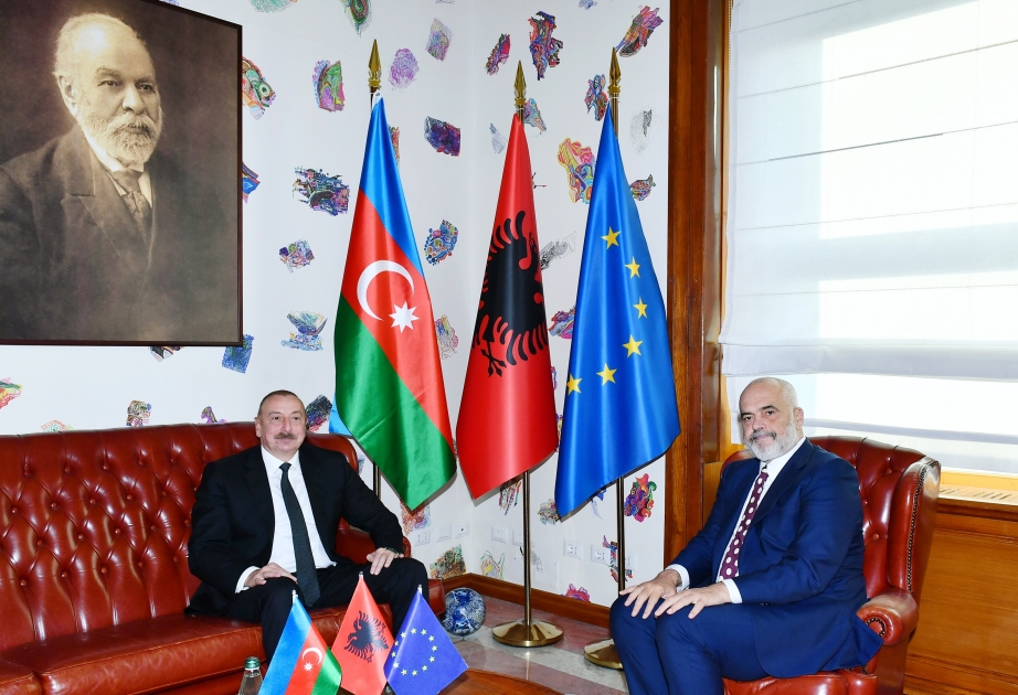 Entretien en tête-à-tête du président azerbaïdjanais avec le Premier ministre albanais VIDEO