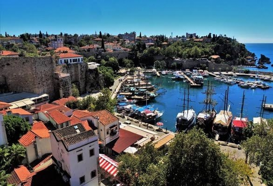 Antalyaya gələn alman və ingilis turistlərin sayı rekord həddə çatıb