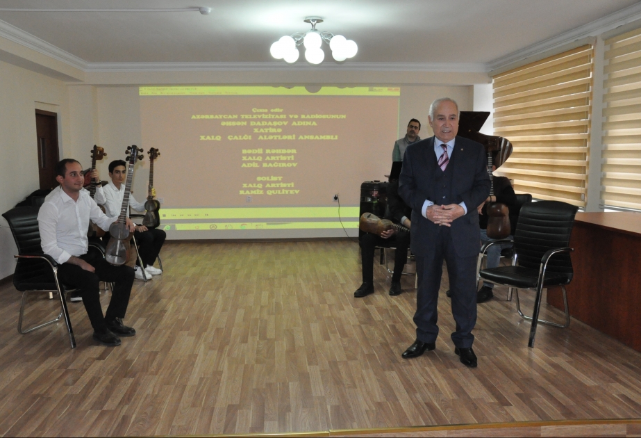Xalq artisti Ramiz Quliyev Bakı Xoreoqrafiya Akademiyasında tələbələrə ustad dərsi keçib