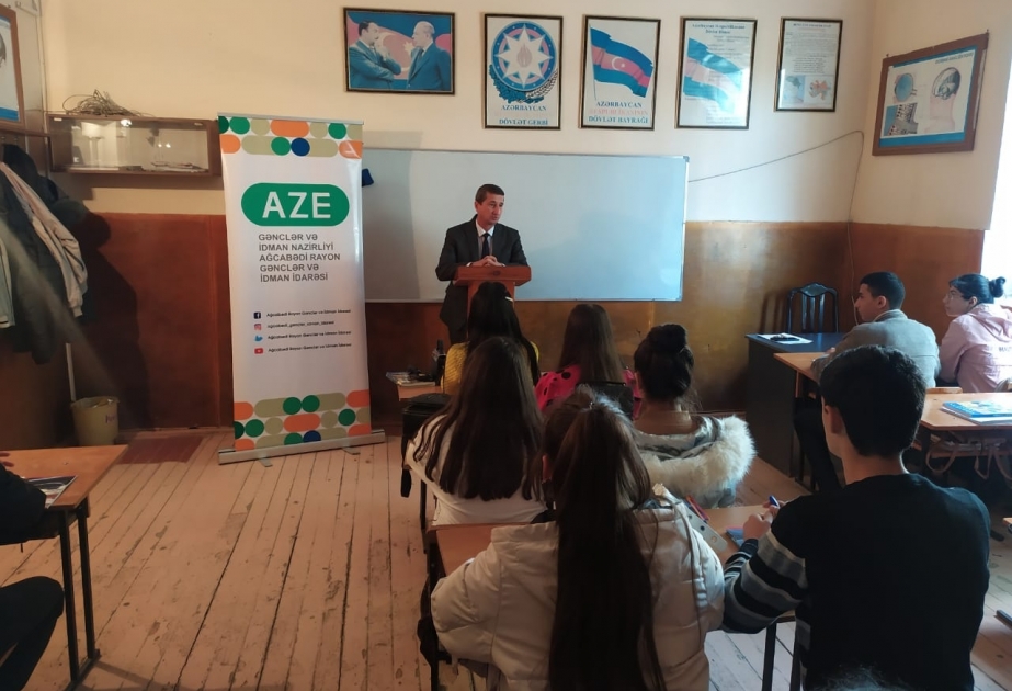 Ağcabədidə gənclər “Qeyri-formal məşğulluğun qarşısının alınması” mövzusunda maarifləndirilib