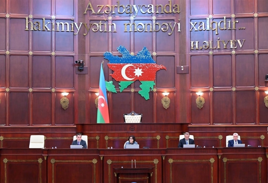 El Parlamento de Azerbaiyán aprueba en primera lectura el presupuesto estatal para 2023