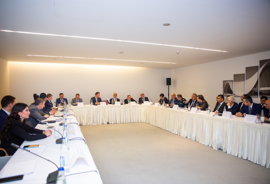 Baku hosts roundtable on “Transport corridors between Azerbaijan and Russia: challenges and development”