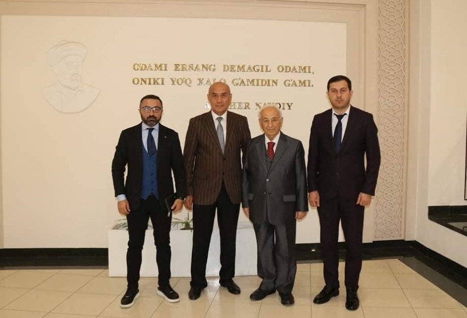 Türk Ağsaqqalları Birliyinin nümayəndələri Əlişir Nəvai adına Universitetin xüsusi mükafatları ilə təltif ediliblər
