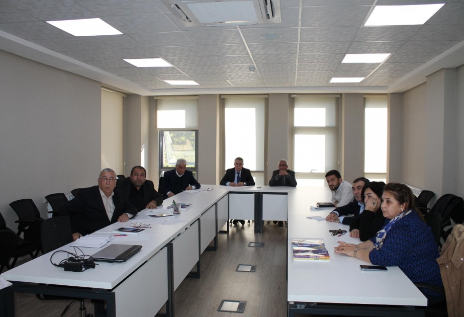 Coğrafiya və riyaziyyat fənləri üzrə qəbul imtahanı modelinə uyğun tapşırıq nümunələri təhlil edilib