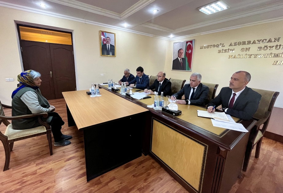 Energetika naziri Bərdədə vətəndaşlarla görüşüb