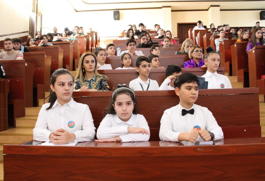 BDU-da Ümumdünya Uşaq Hüquqları Gününə həsr edilmiş tədbir təşkil olunub