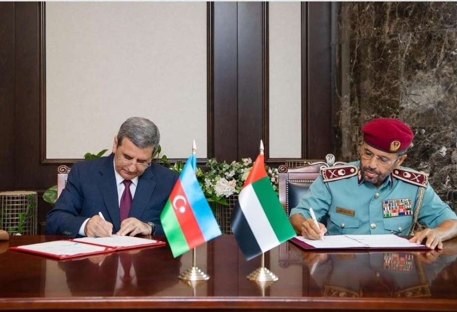 Ministerios del Interior de Azerbaiyán y EAU firman un memorando de entendimiento
