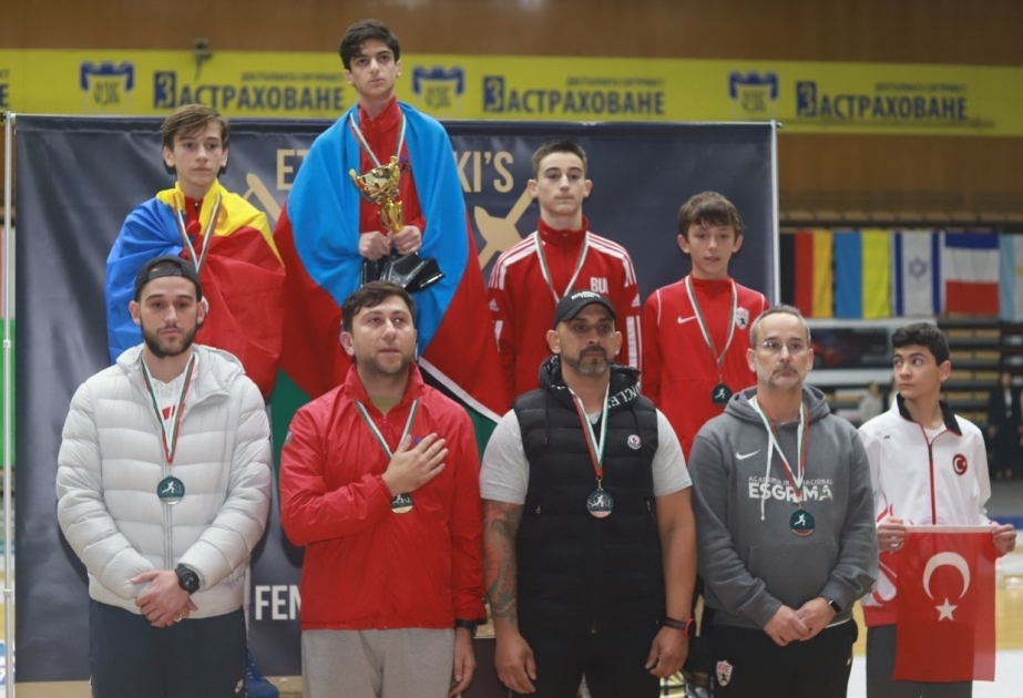 Azerbaijani fencer claims gold at Bulgarian tournament