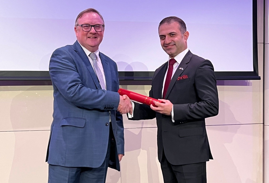 Azərbaycanlı diplomat Britaniyada ilin konsulu seçilib