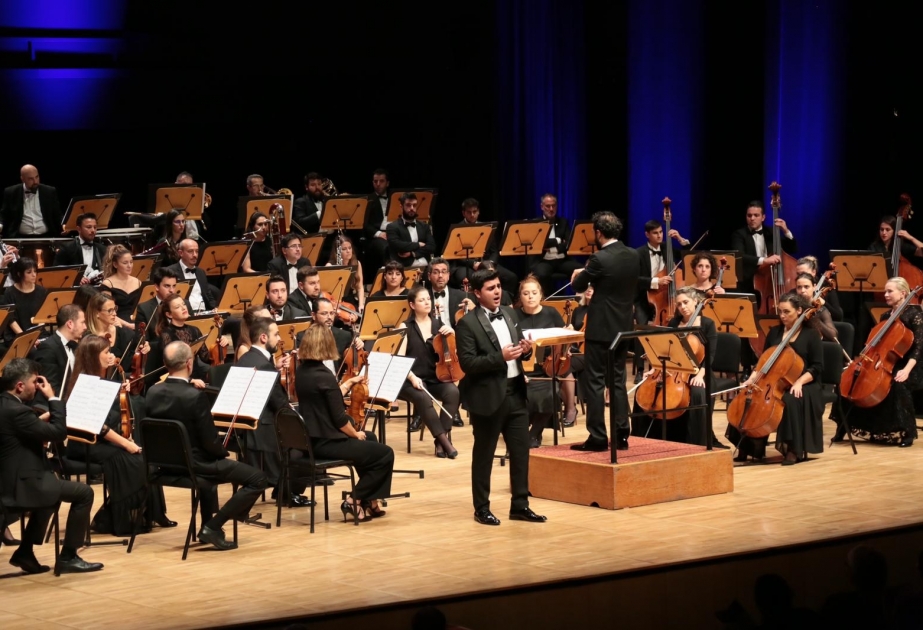 İstanbulda Fikrət Əmirovun 100 illik yubileyi münasibətilə konsert proqramı təqdim olunub VİDEO