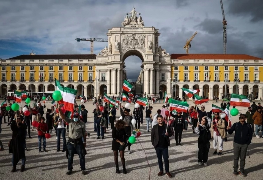 Portuqaliyada “Qadın, həyat, azadlıq” şüarı altında yürüş keçirilib