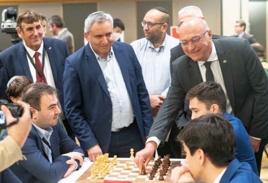Сборная Азербайджана по шахматам начала чемпионат мира с победы