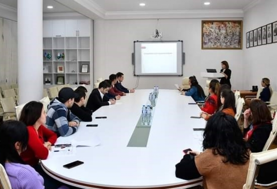 AMEA Humanitar Elmlər Bölməsinin Gənc Alim və Mütəxəssislər şuralarının hesabatı dinlənilib