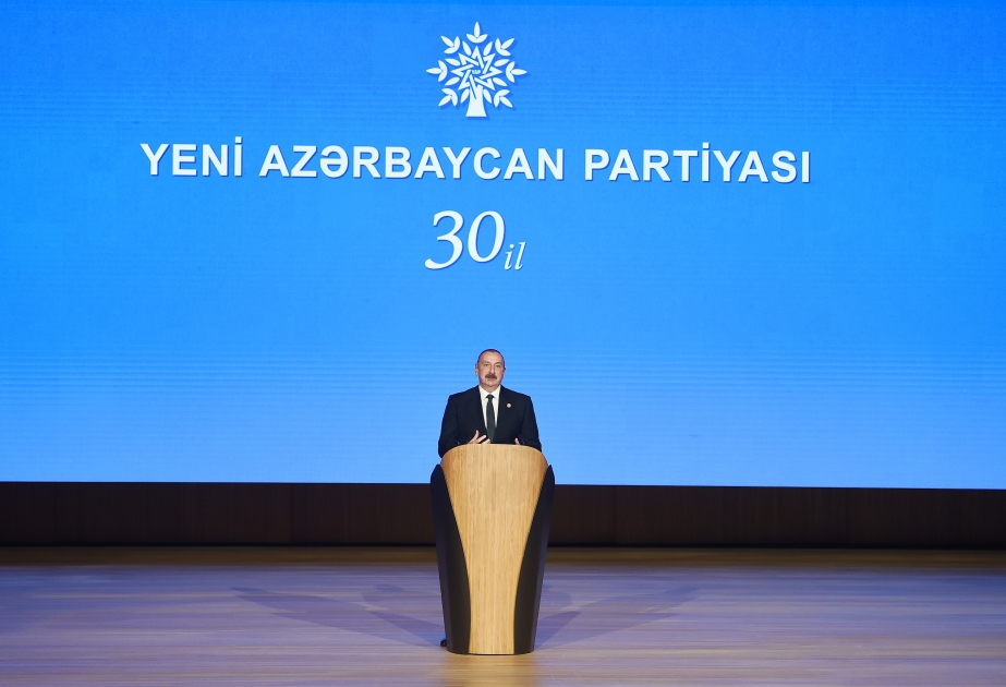 Azərbaycan Prezidenti: Ölkəmizin strateji xəttini müəyyən edən əsas addımlar məhz Heydər Əliyevin təşəbbüsü ilə atılıb VİDEO