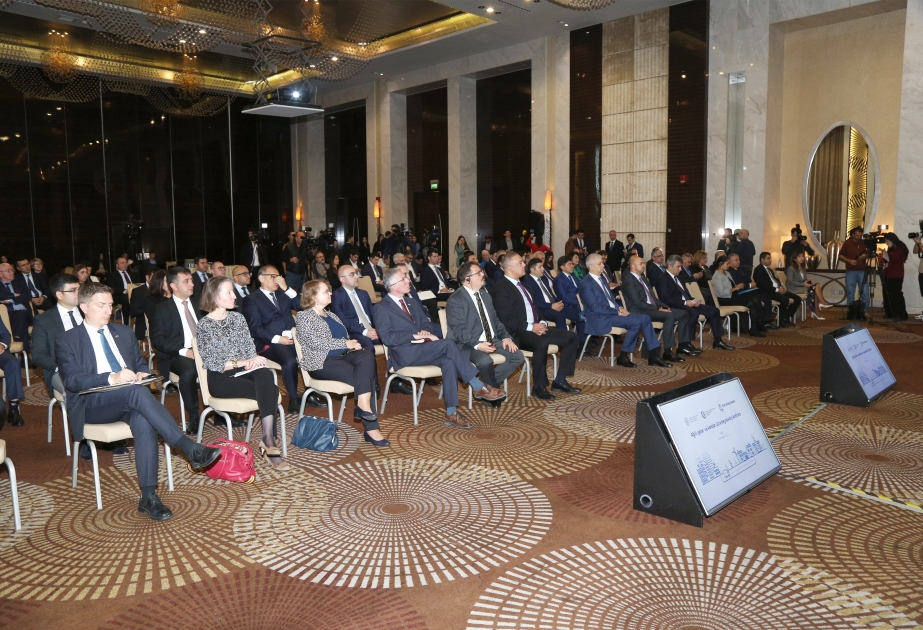 “Şəhərlərin və kənd yerlərinin inkişafına innovativ yanaşma: “ağıllı şəhər və kəndlər” mövzusunda beynəlxalq konfrans keçirilib VİDEO