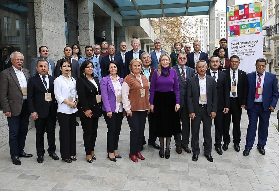 Bakıda “Dayanıqlı inkişaf üçün həmkarlar ittifaqlarının fəaliyyəti” mövzusunda subregional seminar keçirilir