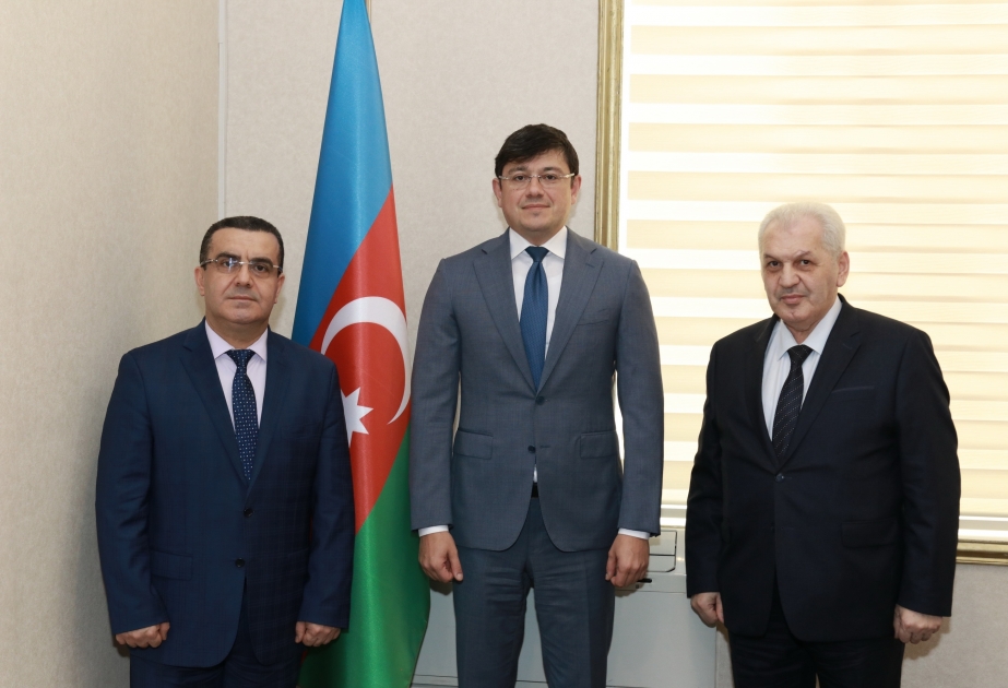 Presidente del Comité Estatal para el Trabajo con la Diáspora de Azerbaiyán se reunió con el jefe de una organización de la diáspora en Moscú