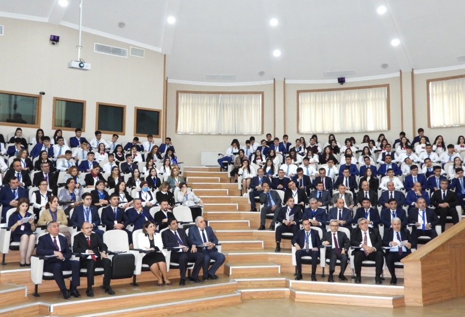 Monitorinq Mərkəzinin əməkdaşları “Beynəlxalq İpək Yolu və Naxçıvan” mövzusunda konfransda çıxış ediblər