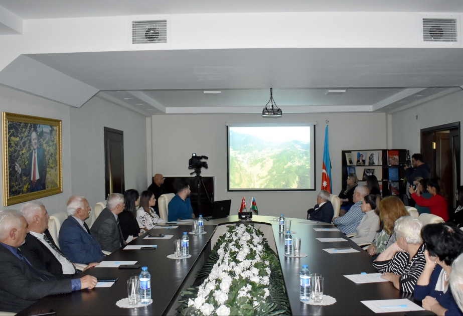 “Yuxarı Gövhər Ağa məscidi” adlı sənədli filminin təqdimatı olub