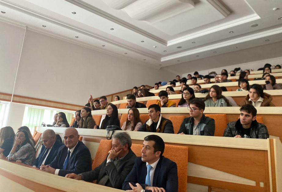ADPU-da yaşıl iqtisadiyyata keçid və iqlim dəyişmələrinə qarşı mübarizə məsələləri müzakirə olunub