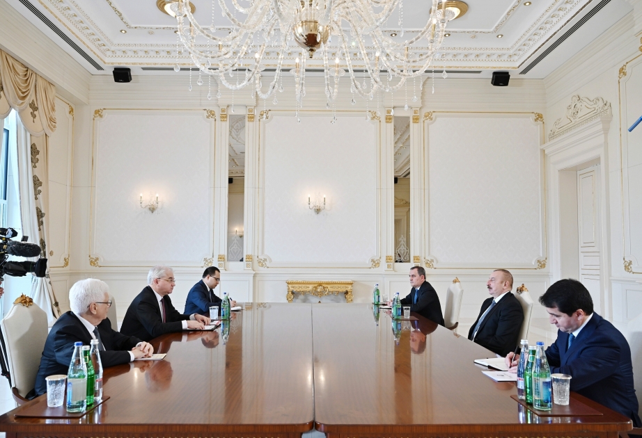 阿塞拜疆总统接见俄罗斯外交部阿塞拜疆-亚美尼亚关系正常化问题特别代表