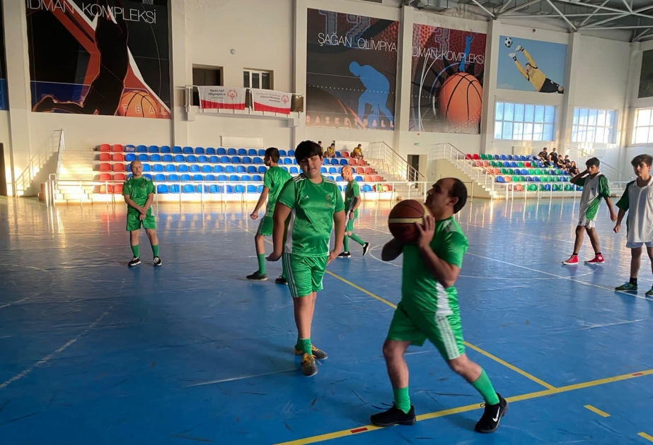 Xüsusi olimpiyaçılar “Avropa basketbol həftəsi” turnirində iştirak ediblər