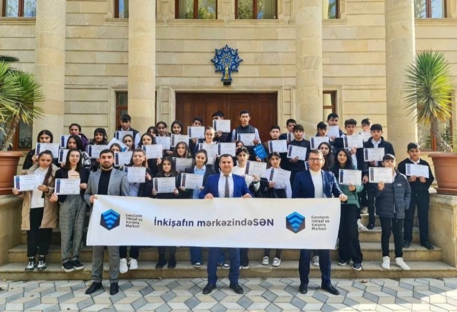Gənclərin İnkişaf və Karyera Mərkəzinin Yevlax nümayəndəliyində narkomaniyaya qarşı mübarizə məsələlərinə dair təlim təşkil olunub