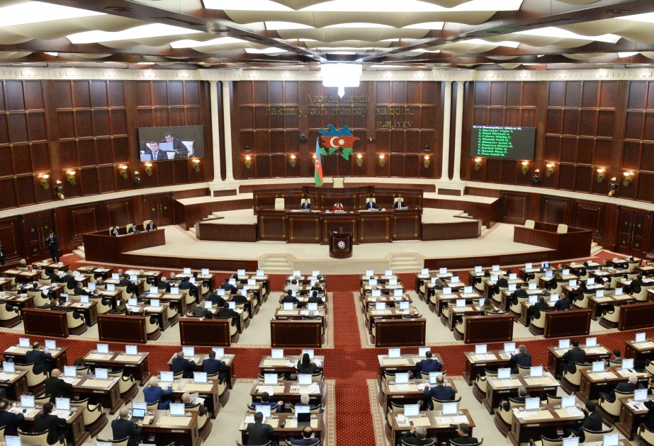 Milli Məclis 2023-cü il dövlət büdcəsi haqqında qanun layihəsini ikinci oxunuşda təsdiqləyib