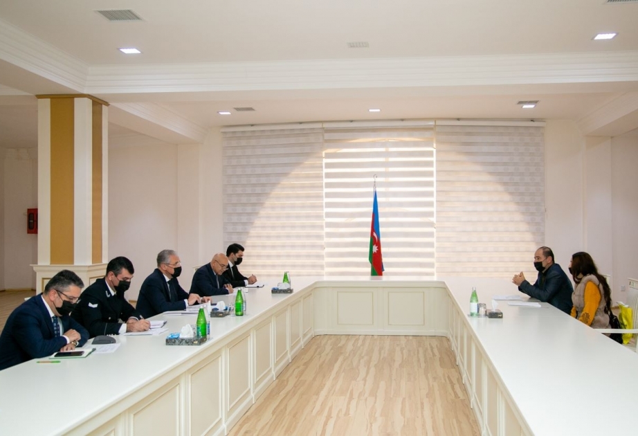 Ekologiya və təbii sərvətlər naziri Salyanda vətəndaşları qəbul edib