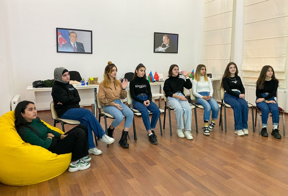 Qubalı gənclər “CV Center” layihəsində iştirak ediblər