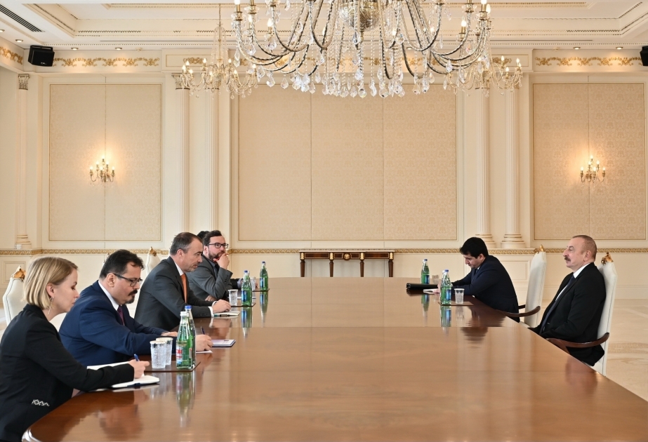 El Presidente de Azerbaiyán recibe al Representante Especial de la Unión Europea para el Cáucaso Meridional