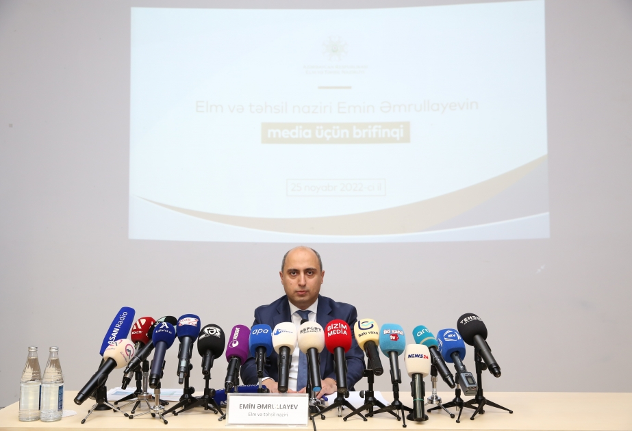 Emin Əmrullayev: Direktorlara bir il vaxt veririk, daha sonra onların işlərinin keyfiyyətinə baxırıq