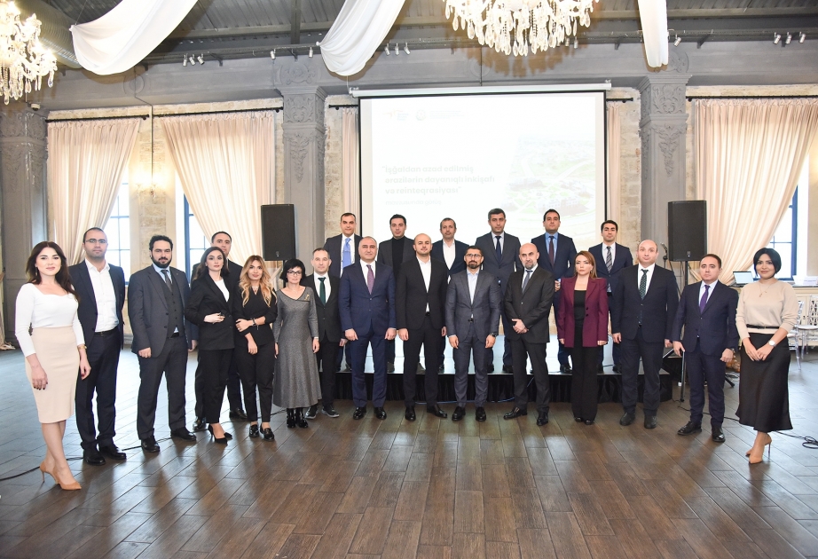 Prezidentin xüsusi nümayəndəsi Qarabağ Dirçəliş Fondunun donorları ilə fikir mübadiləsi aparıb