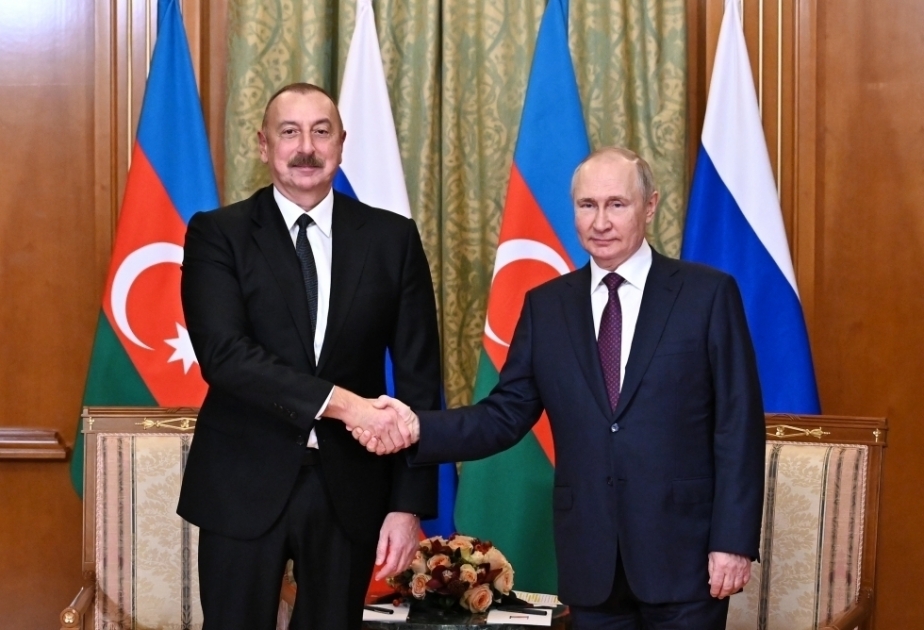 Präsident Wladimir Putin telefoniert mit Präsident Ilham Aliyev